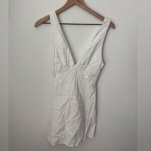 White Sleeveless V-Neck Top